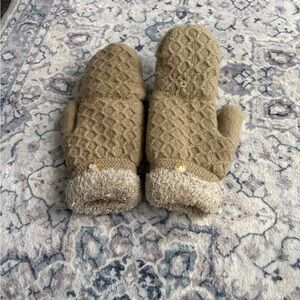 Women’s warm winter gloves